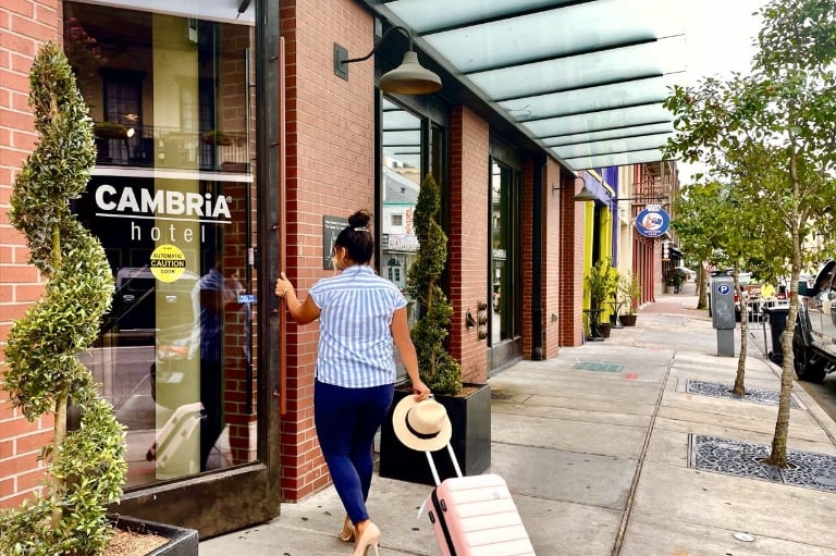 New Orleans Hotel Photos | Cambria New Orleans Downtown